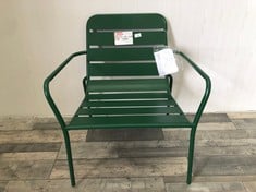METAL LOUNGE CHAIR GREEN - RRP £79: LOCATION - FLOOR(COLLECTION OR OPTIONAL DELIVERY AVAILABLE)