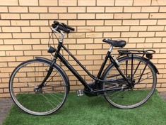 GIANT SUXES ADULT CITY BIKES :: LOCATION - FLOOR(COLLECTION OR OPTIONAL DELIVERY AVAILABLE)