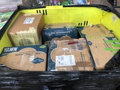 PALLET OF ASSORTED AIRBEDS TO INCLUDE YAWN SELF-INFLATING AIR BED : LOCATION - FLOOR(COLLECTION OR OPTIONAL DELIVERY AVAILABLE)