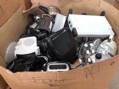 PALLET OF ASSORTED KITCHEN ITEMS TO INCLUDE PHILIPS TOASTER : LOCATION - FLOOR(COLLECTION OR OPTIONAL DELIVERY AVAILABLE)