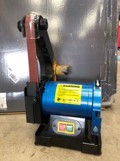 CLARKE BENCH GRINDER WITH BELT : LOCATION - TABLES(COLLECTION OR OPTIONAL DELIVERY AVAILABLE)