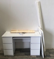 WHITE COMPUTER DESK 6 DRAWERS & WHITE KIDS SINGLE BED :: LOCATION - FLOOR (COLLECTION OR OPTIONAL DELIVERY AVAILABLE)