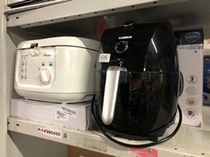 QTY OF ASSORTED ITEMS TO INCLUDE TOWER AIR FRYER : LOCATION - D RACK