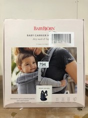 BABYBJÖRN BABY CARRIER HARMONY, 3D MESH, NAVY BLUE.: LOCATION - TABLES