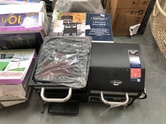 UNIFLAME CLASSIC GAS AND CHARCOAL COMBO GRILL TO INCLUDE UNIFLAME 3 BURNER GAS BBQ (COLLECTION OR OPTIONAL DELIVERY)