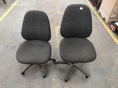 2 X OFFICE SWIVEL CHAIR IN DARK GREY (NO WHEELS ON BOTH) (COLLECTION OR OPTIONAL DELIVERY)