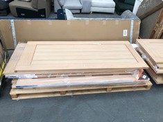 PALLET OF APPROX 8 X ASSORTED DOORS TO INCLUDE WELFORD OAK VENEER INTERIOR DOOR APPROX 1981 X 686MM (COLLECTION OR OPTIONAL DELIVERY) (KERBSIDE PALLET DELIVERY)