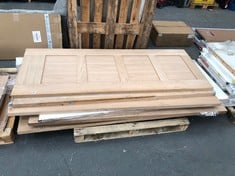PALLET OF APPROX 7 X ASSORTED DOORS TO INCLUDE 4 PANEL OAK VENEER INTERIOR FIRE DOOR APPROX 1981 X 838MM (COLLECTION OR OPTIONAL DELIVERY) (KERBSIDE PALLET DELIVERY)