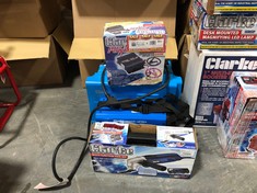 4 X ASSORTED ITEMS TO INCLUDE CLARKE POWER DC TO AC POWER INVERTER (COLLECTION OR OPTIONAL DELIVERY)