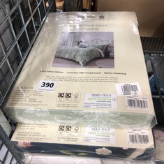 3 X ASSORTED DUVET COVERS SETS TO INCLUDE LAURA ASHLEY PRINTED DAMASK DUVET COVER SET - FRESH GREEN - KING (DELIVERY ONLY)