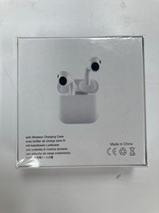 39 X WIRELESS HEADPHONES WITH CHARGING CASE WHITE COLOUR.