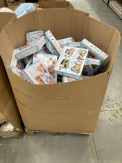 PALLET OF ASSORTED ITEMS INCLUDING A NUMBER OF CHILDREN'S GAMES.