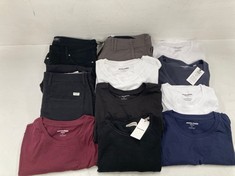 11 X JACK & JONES CLOTHING VARIOUS SIZES AND STYLES INCLUDING BLACK JUMPER SIZE M - LOCATION 17A.
