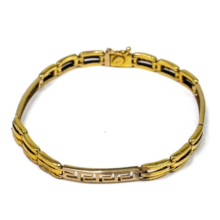 18K Yellow and White Fancy Link Bracelet, 20cm, 13g.  Auction Guide: £450-£550 (VAT Only Payable on Buyers Premium)
