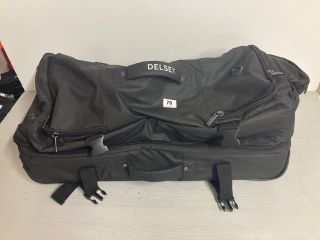 DELSEY WHEELED TRAVEL SUITCASE IN BLACK