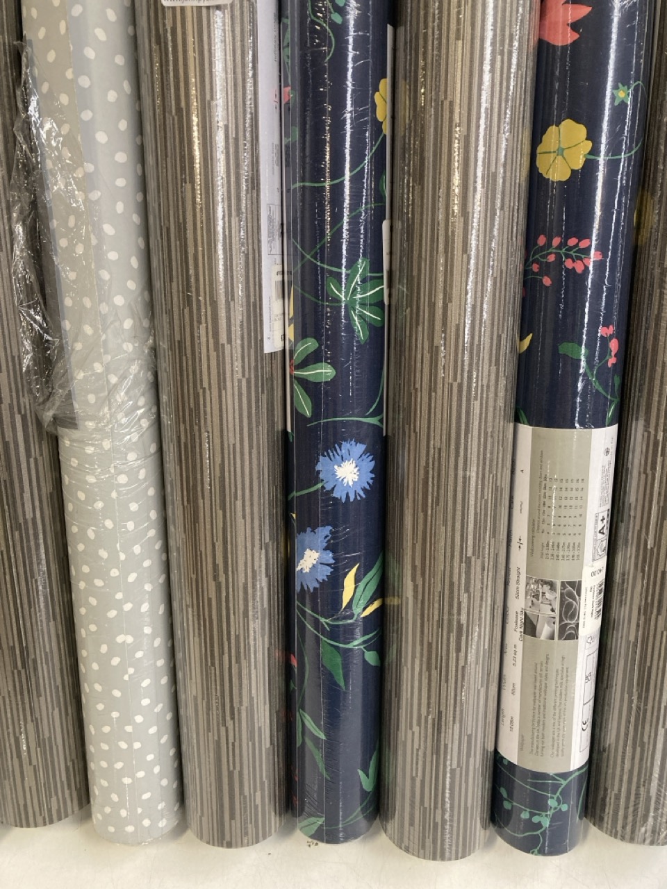 John Pye Auctions A QTY OF JOHN LEWIS WALLPAPER TO INCLUDE DENTON