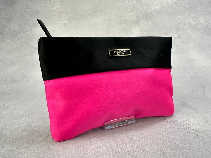 Prada perfumes Cosmetic Bag - Dimensions Approximately 22x15cm (VAT ONLY PAYABLE ON BUYERS PREMIUM)