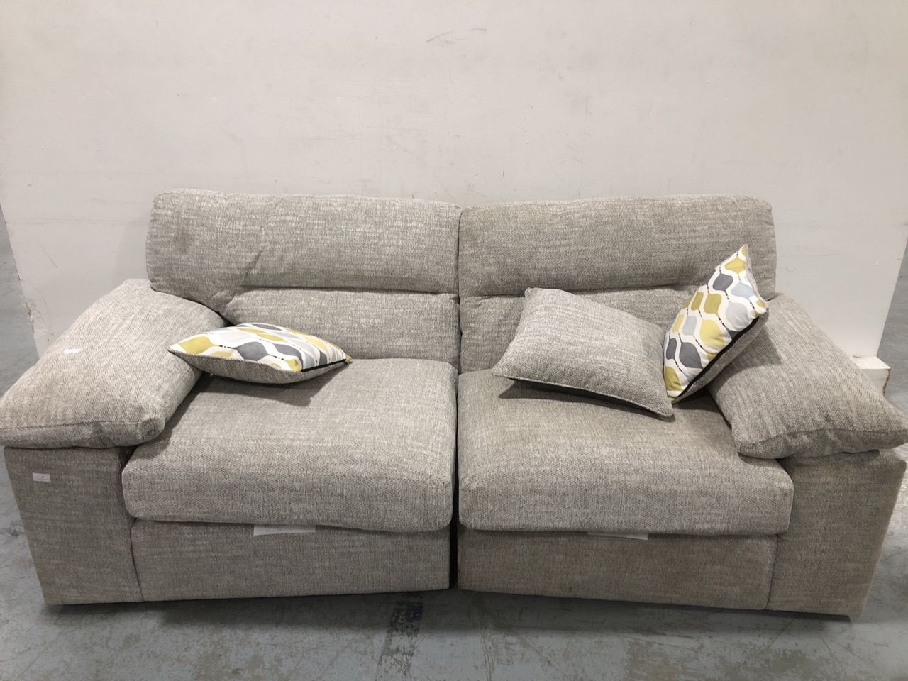 3 SEATER FABRIC SOFA IN GREY WITH 3 CUSHIONS RRP Â£500