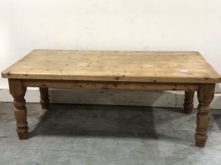 VINTAGE SOLID WOOD FARM HOUSE DINING TABLE APPROX RRP £