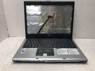 ACER ASPIRE 5610Z SERIES LAPTOP IN SILVER (SPARES AND REPAIRS)