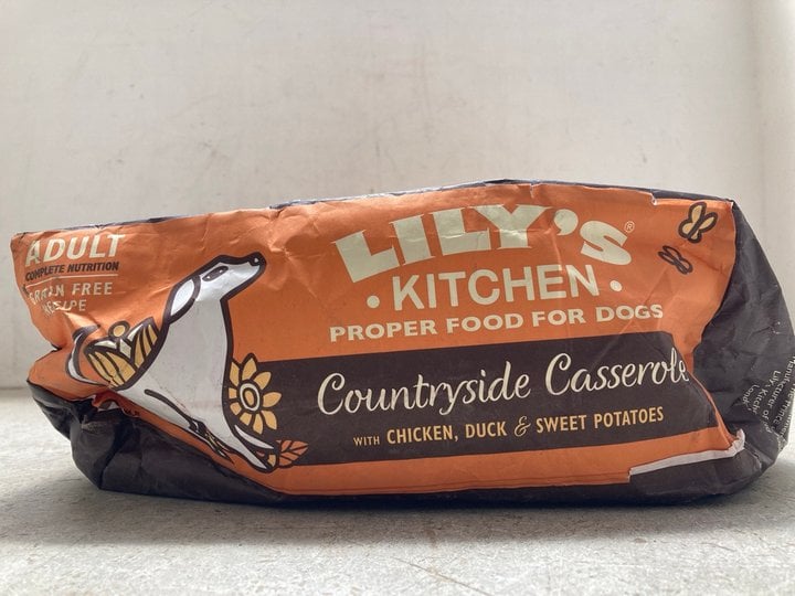 John Pye Auctions LILY'S KITCHEN COUNTRYSIDE CASSEROLE CHICKEN, DUCK