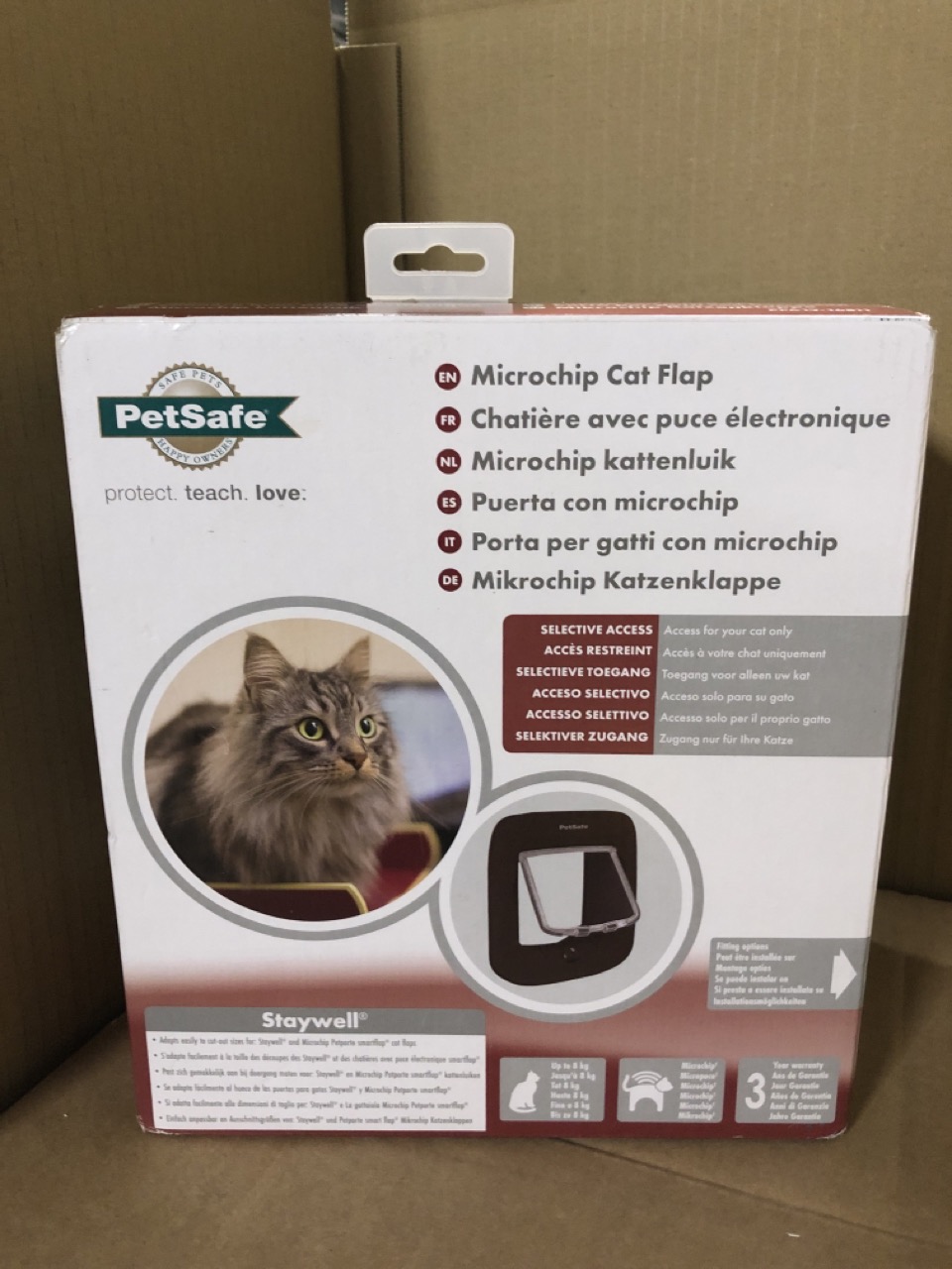 John Pye Auctions QTY OF ITEMS TO INCLUDE PETSAFE, MICROCHIP ACTIVATED CAT FLAP, EXCLUSIVE