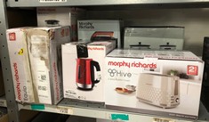 QTY OF ITEMS TO INCLUDE MORPHY RICHARDS HIVE CREAM 2 SLICE TOASTER - GLOSS FINISH - PLASTIC - 2 SLOT - 220032: LOCATION - A RACK