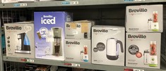 QTY OF ITEMS TO INCLUDE BREVILLE EDGE ELECTRIC KETTLE | 1.7 LITRE | GLOWS WHEN HOT TO AVOID RE-BOILING | 3KW FAST BOIL | BRUSHED STAINLESS STEEL [VKT192]: LOCATION - BACK RACK