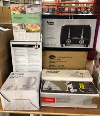 QTY OF ASSORTED HOME ITEMS TO INCLUDE BEKO 4 SLOT TOASTER : LOCATION - TABLES