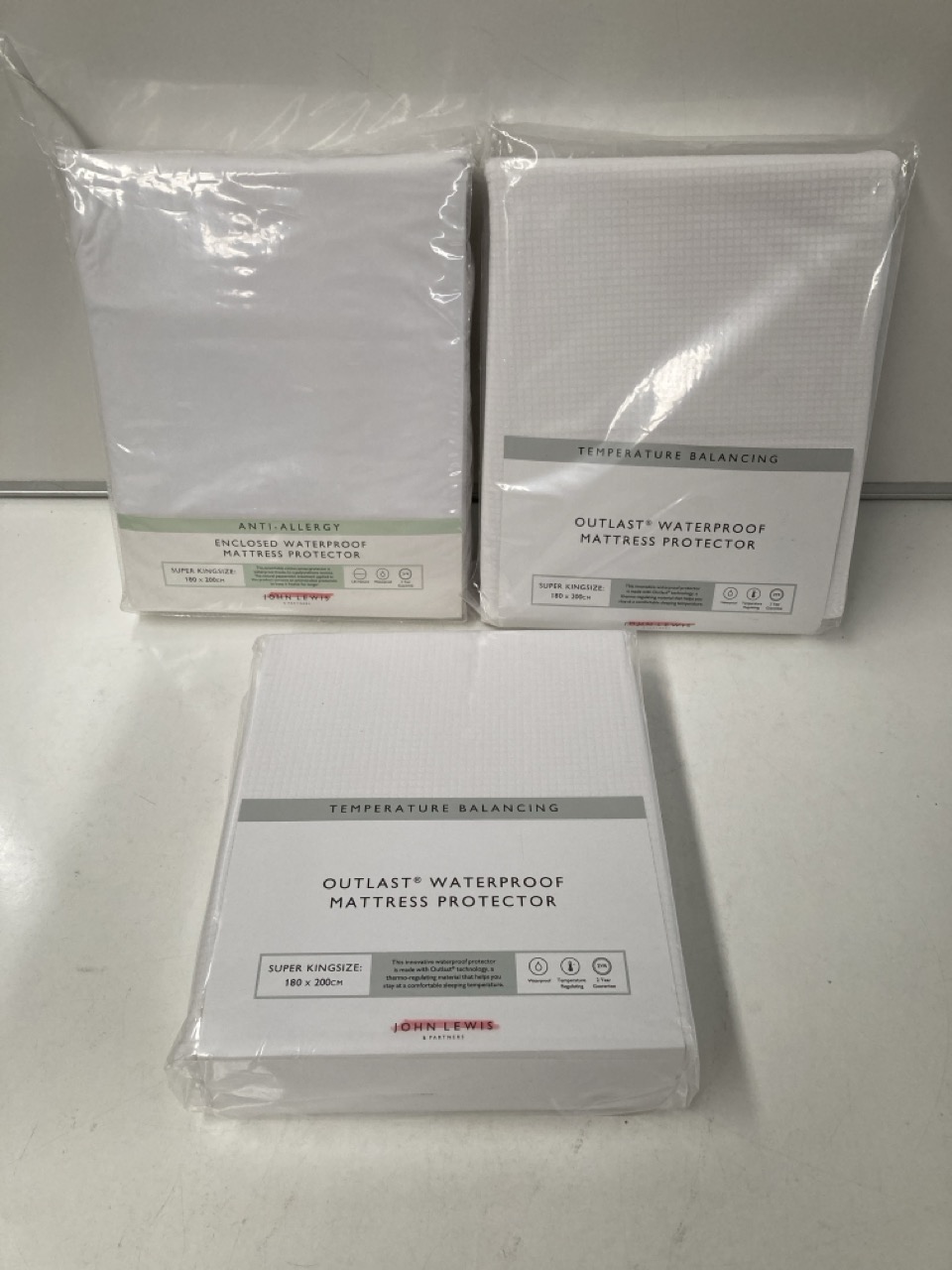 John Pye Auctions BOX OF ASSORTED BEDDING TO INCLUDE JOHN LEWIS SUPER