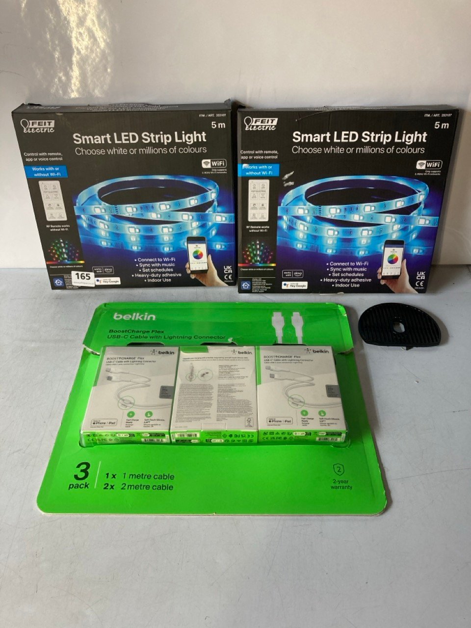 2 X SMART LED STRIP LIGHTS (5 METRES) TOGETHER WITH A BELKIN BOOST CHARGER FLEX