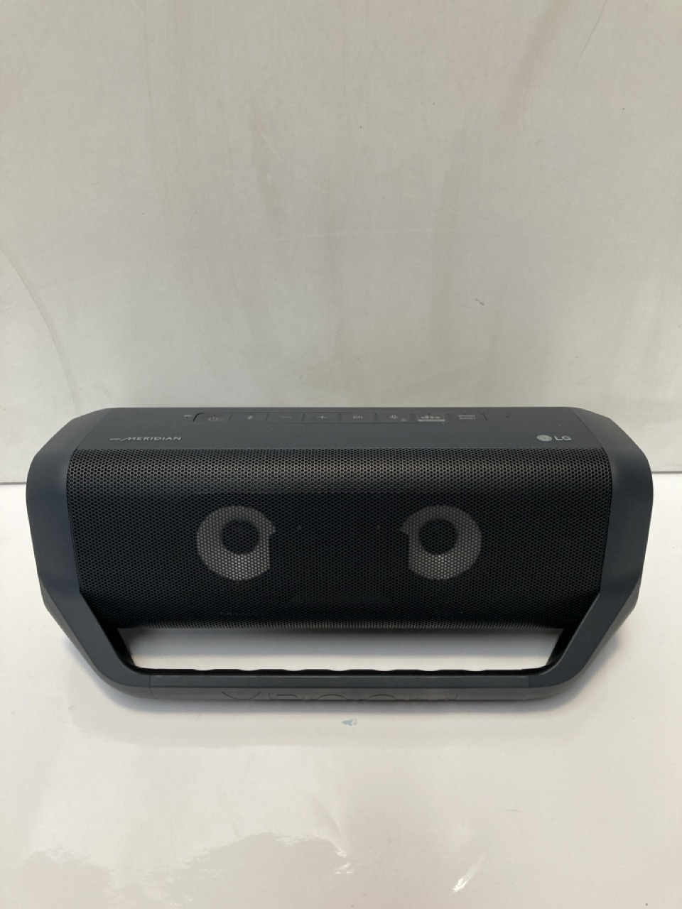 A LG XBOOM GO SPEAKER, PN7 WITH MERIDIAN, 3J1X00T7 RRP £169.00