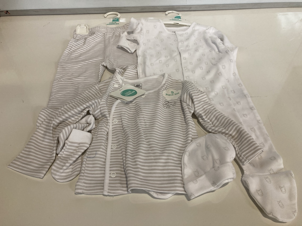 BOX OF ASSORTED CHILDREN'S CLOTHING BY JOHN LEWIS TO INCLUDE RAINBOW GIRLS PLAYSUIT AGE 9