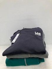 3 X JACKETS VARIOUS BRANDS WUE INCLUDES BLACK LEE JERSEY SIZE M - LOCATION 9A.