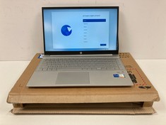 HP 15-EG3013NS 512 GB LAPTOP IN SILVER. (WITH BOX AND CHARGER, PLASTIC CASE LOOSE ON THE RIGHT SIDE OF THE SCREEN). I7-1355U, 16 GB RAM, , INTEL IRIS XE GRAPHICS [JPTZ5845].