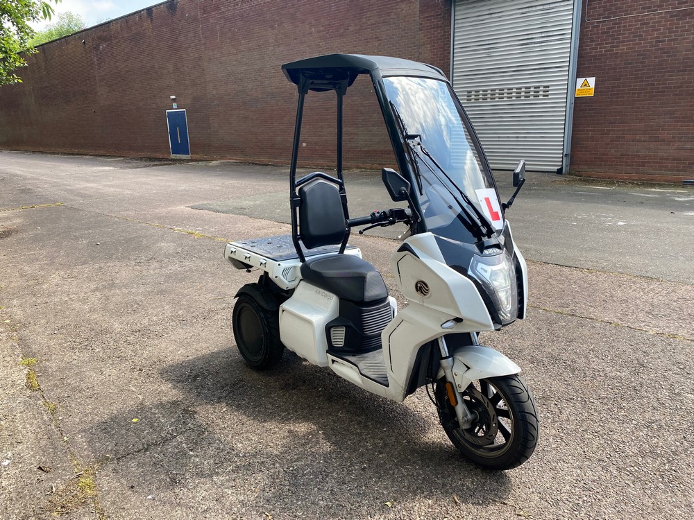John Pye Auctions 2023 AIDEA AACARGO ELECTRIC PASSENGER TRICYCLE