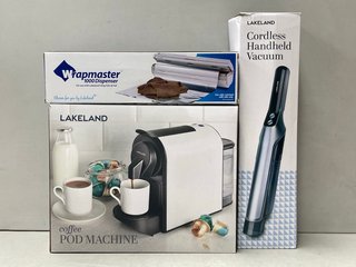 3 X ASSORTED KITCHEN ITEMS TO INCLUDE CORDLESS VACUUM CLEANER & WRAPMASTER 1000 DISPENSER: LOCATION - B11