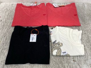 4 X ASSORTED SUPERDRY WOMENS CLOTHING IN VARIOUS SIZES TO INCLUDE VINTAGE ETD VEST IN ECRU SIZE 12: LOCATION - C0