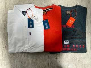3 X ASSORTED SUPERDRY MENS CLOTHING IN VARIOUS SIZES TO INCLUDE VINTAGE OXFORD SHORT SLEEVE SHIRT IN OPTIC SIZE L: LOCATION - C0