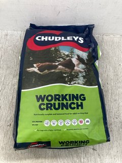 CHUDLEYS WORKING CRUNCH BALANCED FOOD FOR ADULT WORKING DOGS - BBE: 12.02.2025: LOCATION - C9