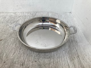 QTY OF 34CM METAL PANS WITH TWO HANDLES: LOCATION - C9