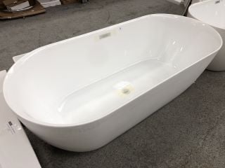 1700 X 740MM MODERN TWIN SKINNED DOUBLE ENDED FREESTANDING BATH WITH INTEGRAL CHROME OVERFLOW - RRP £1289: LOCATION - C2