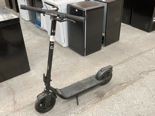 (COLLECTION ONLY) PURE AIR³ PRO ELECTRIC SCOOTER IN BLACK - RRP £549: LOCATION - A2