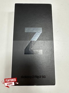 SAMSUNG GALAXY Z FLIP 3 5G 128GB SMARTPHONE IN PHANTOM BLACK: MODEL NO SM-F711B (WITH BOX & CHARGE CABLE, PHONE SHOWS SIGNS OF COSMETIC DAMAGE) [JPTM114591]