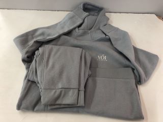 VOI LONDON TRACKSUIT SIZE: SMALL