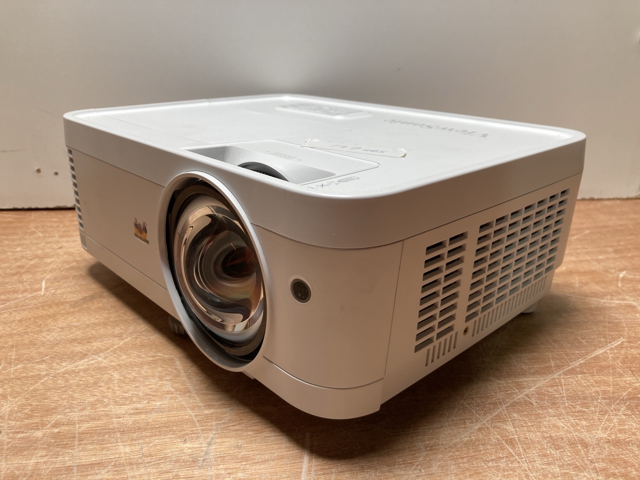 John Pye Auctions VIEWSONIC PS600X PROJECTOR