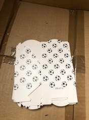 45 X FOOTBALL PARTY FAVOUR BOXES RRP  £380: LOCATION - B RACK