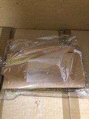 QUANTITY  OF ASSORTED ITEMS TO INCLUDE PACK OF 24 CAMEL COLOURED DISPLAY ENVELOPES RRP £492: LOCATION - C RACK
