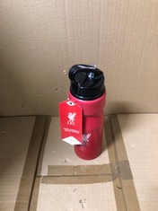 QUANTITY  OF ASSORTED ITEMS TO INCLUDE LIVERPOOL FOOTBALL CLUB 750ML ALUMINIUM WATER BOTTLE : LOCATION - C RACK