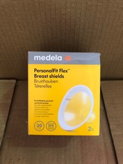 18 X MEDELA PERSONALFIT FLEX BREAST SHIELDS - MORE MILK AND MORE COMFORT WHILE PUMPING, FOR USE WITH ANY MEDELA BREAST PUMP, SIZE XL: LOCATION - TABLES